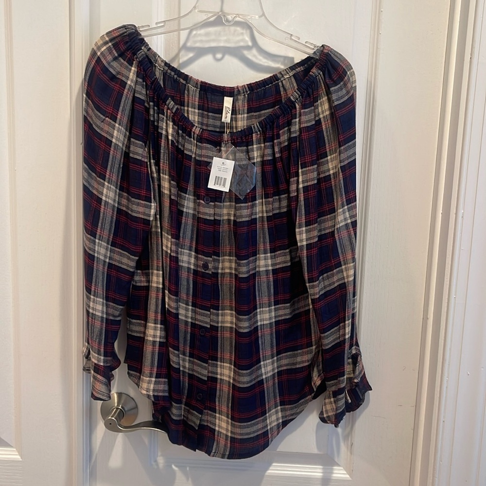 NWT plaid lightweight rayon top